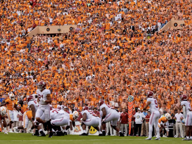 How Alabama players are handling hostile environment inside Neyland Stadium