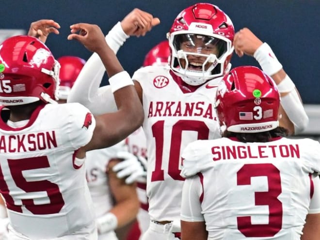 Arkansas vs Tennessee: BetSaracen lines, staff picks