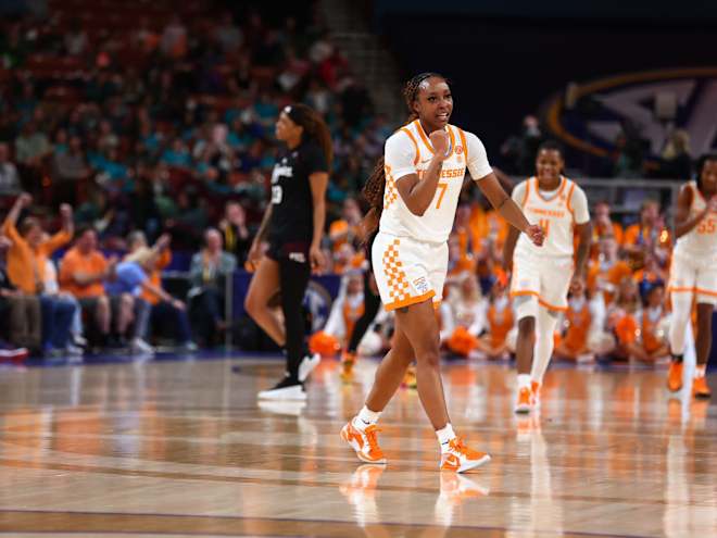 Lady Vols snap losing skid with dominant SEC Tournament win over Texas A&M