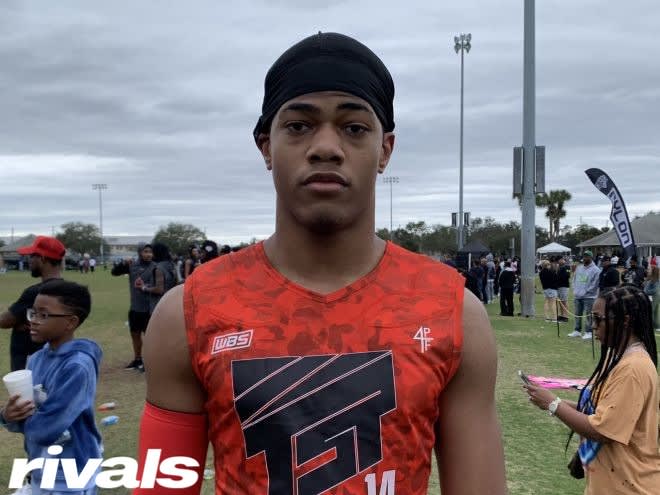UK offers teammates Logan, Saboor from Georgia