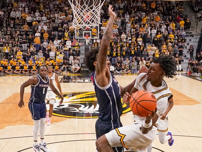 Mizzou wins fifth straight, third by more than 35