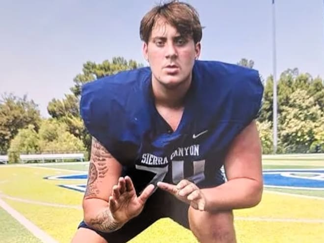 San Diego State OT commit Ashdon Wnetrzak maintains relationship with UCLA