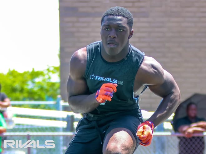 Miami offers four-star 2026 IMG LB Duyon Forkpa