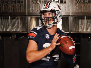 Sandberg chooses Auburn