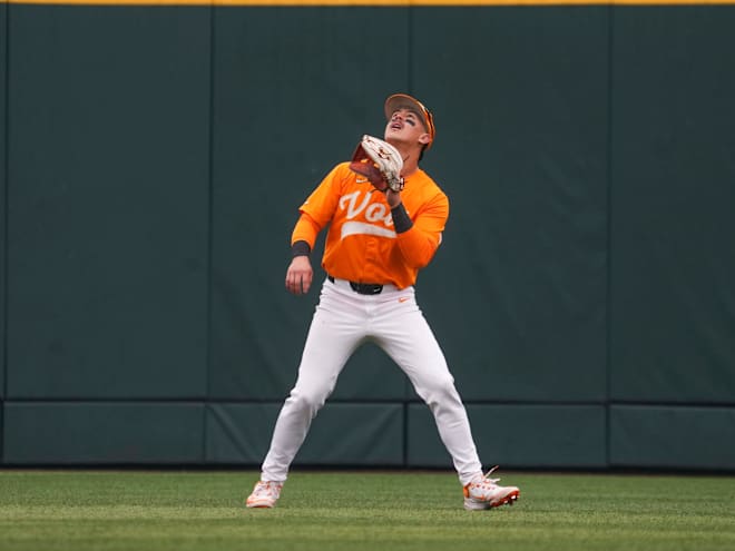Some fans think Auburn was gifted a home run vs. Tennessee baseball