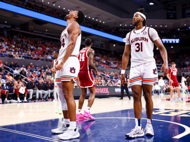 Auburn’s bigs dominate Sooners