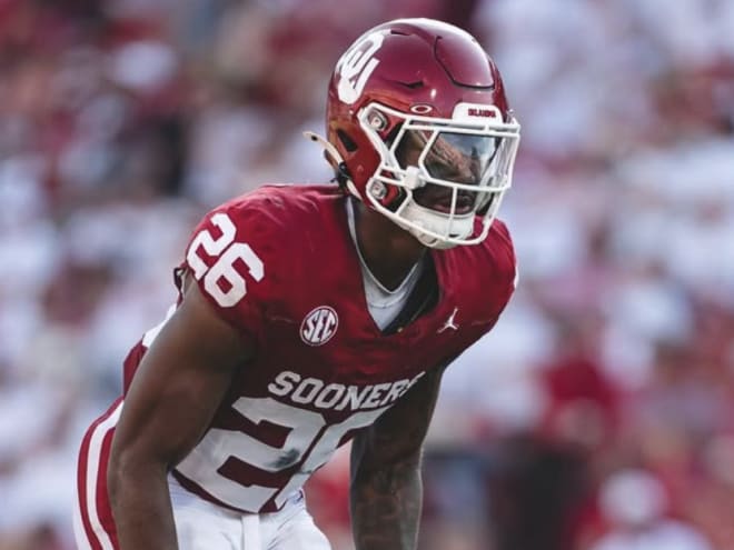 Oklahoma transfer cornerback visiting Arkansas