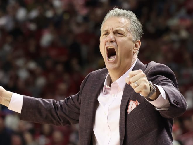 Social media reacts to Arkansas' 73-66 loss to Ole Miss