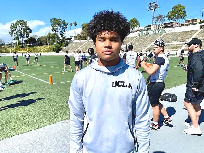WR commit Jonah Smith plays role of recruiter on UCLA official visit