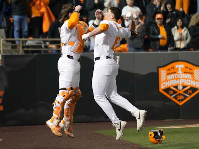 Live updates, discussion: No. 1 Tennessee baseball vs. Queens