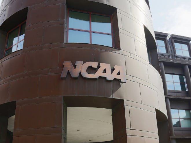 College sports leaders mulling rule to eliminate redshirts, waivers & more