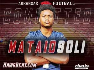 Arkansas Legacy DE Mataio Soli Calls the Hogs