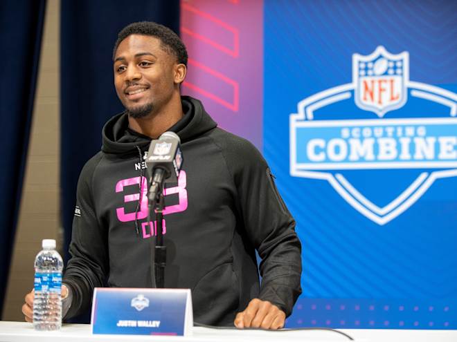Former Gopher Justin Walley Signs Rookie Deal with Indianapolis Colts