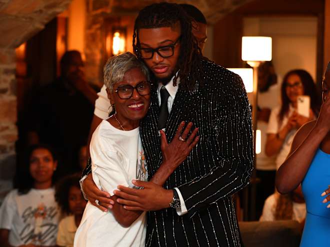 WATCH: The moment Tennessee guard Chaz Lanier got drafted to the NBA