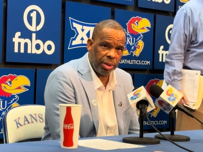 Hubert Davis Discusses UNC's 92-89 Loss at No. 1 Kansas