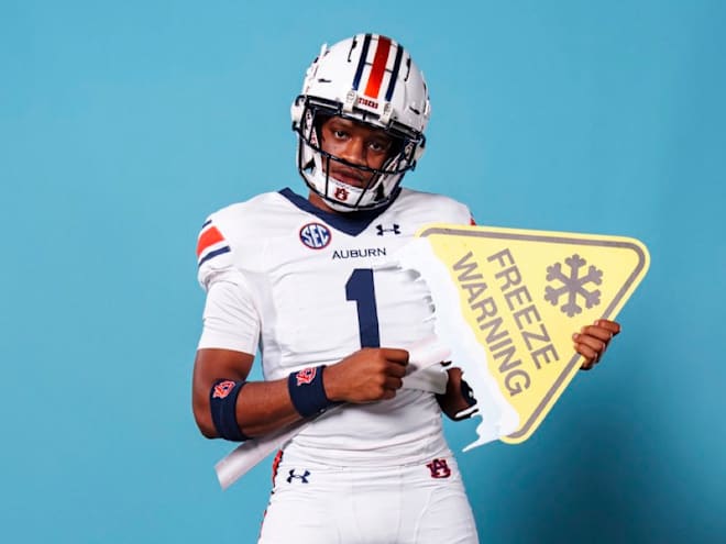 Auburn makes move with Hester