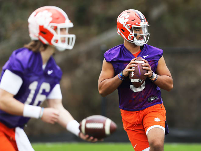 How Clemson could manage its QB rotation this fall