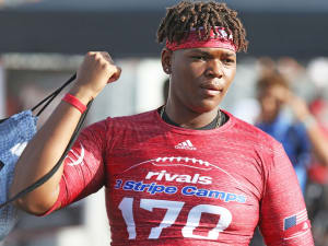 Intriguing defensive lineman to camp at Clemson
