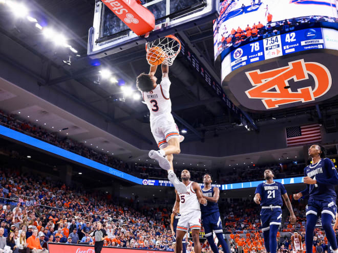 Jahki’s dunks leaves teammate breathless