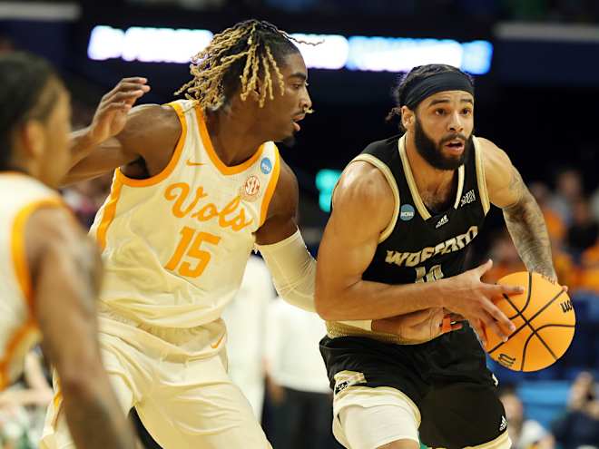 Knock-down, drag-out fight in the mud? Tennessee prefers that