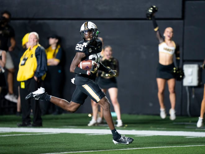 Martel Hight gives Vanderbilt new element as returner