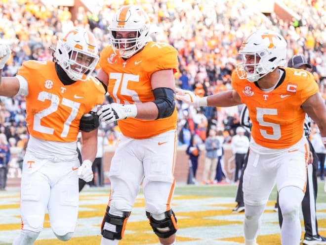 Where Tennessee football stands in AP Top 25 this week