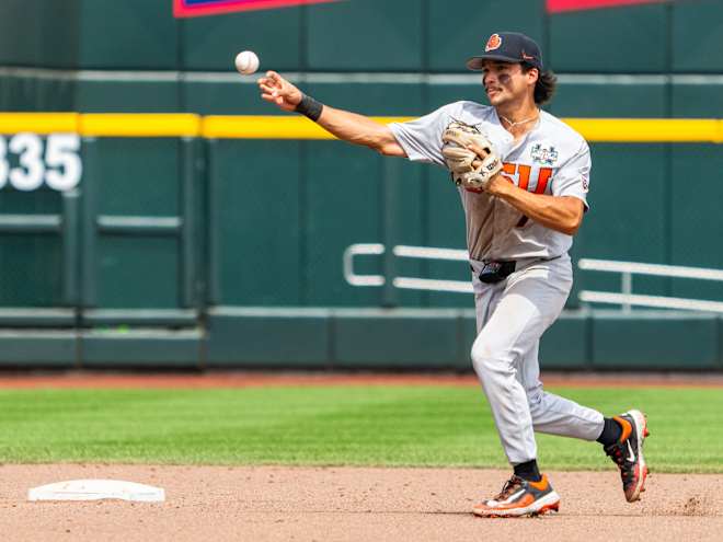 AJ Singer Named Gold Glove Winner At Second Base