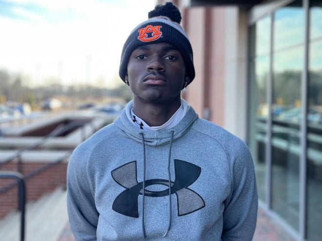 Four-star WR returns to AU