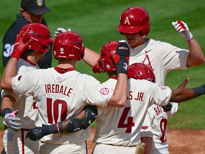 How to Watch, BetSaracen odds: No. 8 Arkansas vs. No. 17 Tennessee