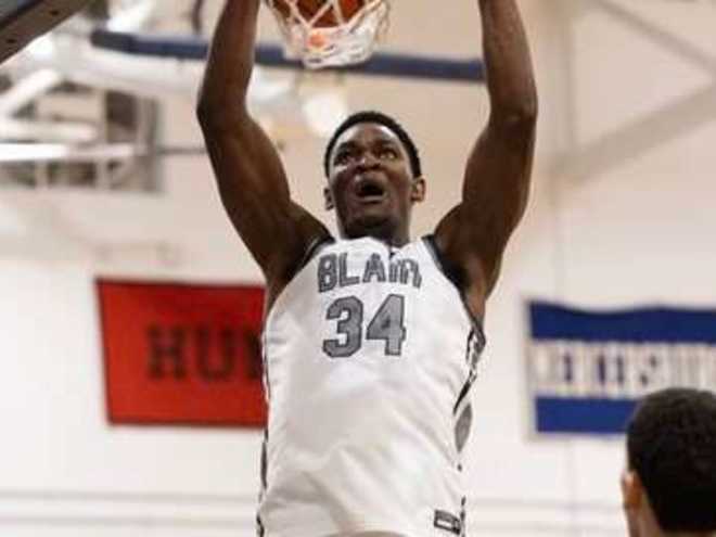 Soyoye makes college pick