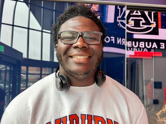 Big-time tackle likes the safety, familiarity at AU