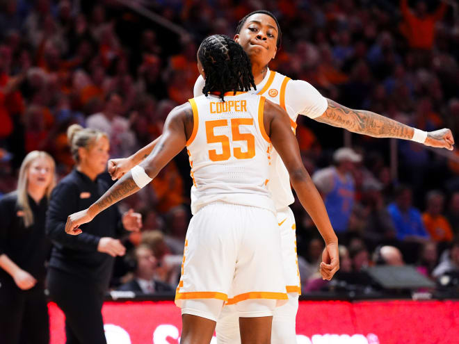 Live updates, discussion: No. 16 Lady Vols at Arkansas