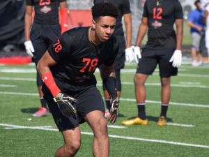 R100 DB Caden Sterns looks strong in Week 5, talks Texas commitment