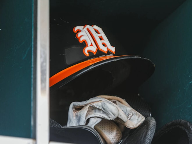 Miami Baseball: Canes drop game one to Cavaliers, 6-1