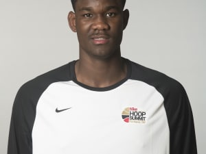 Ayton wants college experience, doesn't plan to play overseas