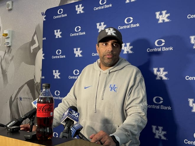 UK Football Practice Notebook - Nov. 12