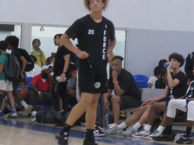 Isley-Monroe makes college pick