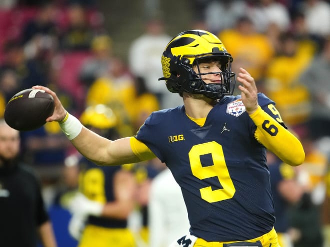 Three-Point Stance: Ellis Robinson, 12-team playoff, J.J. McCarthy