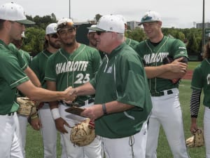 Niners Even Series vs. UTSA Behind Jarrett's Big Day