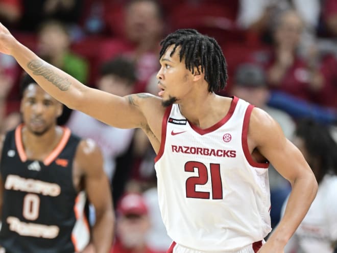 Efficient shooting night pushes Arkansas past Pacific