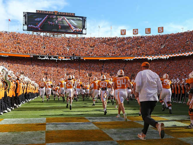 Where Tennessee football is ranked in Sporting News Post-Spring Top 25