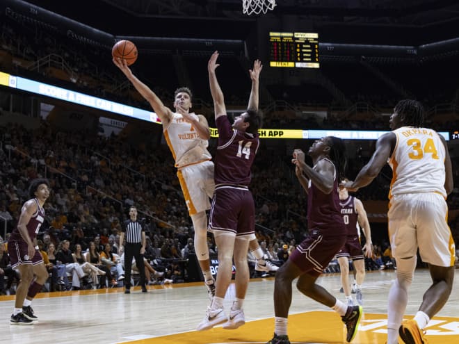 No. 11 Tennessee uses dominant second half to beat Montana