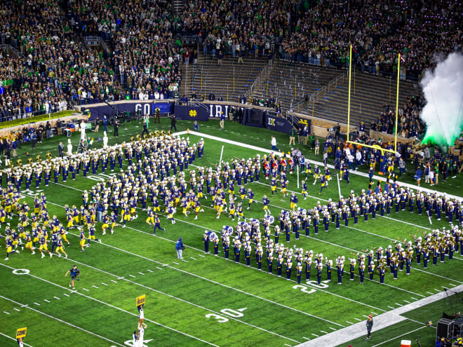 Single-game tickets for 2025 Notre Dame football home games on sale tonight