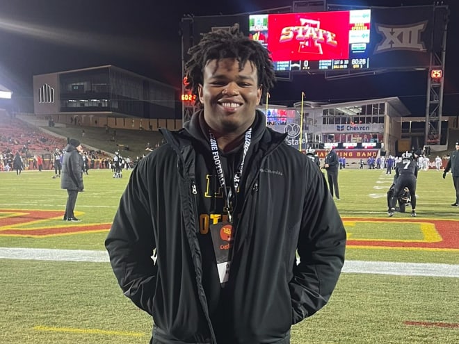 2026 Chicago (Ill.) DE covers ISU game day visit