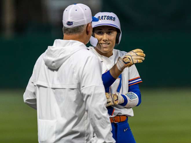 No. 3 Softball Tops No. 2 Texas in Series Finale