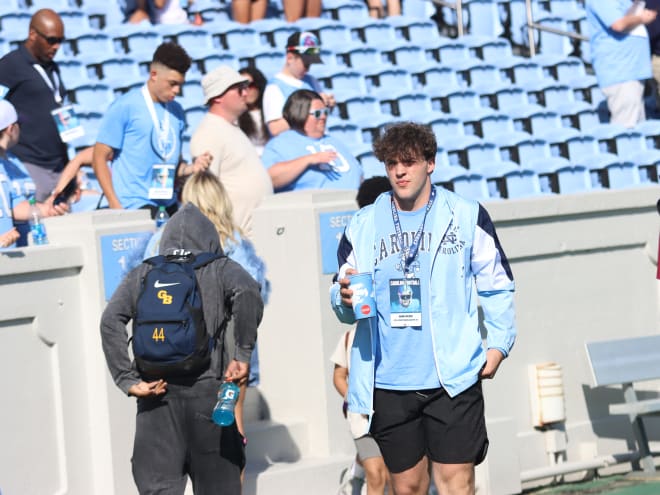 3-Star DE Weber Has Fun UNC Visit