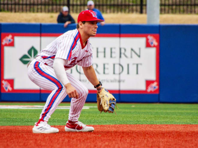 Diamond Dogs drop 2 of 3 at Southern Miss