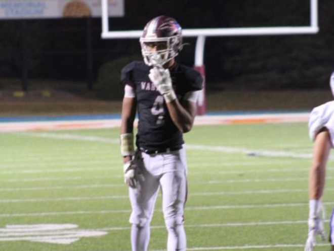 Q&A with Waterloo West wide receiver Deztin McMurrin