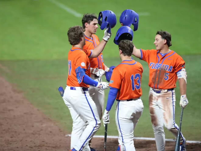 No. 7 Florida Dominates Twin Bill to Sweep Harvard