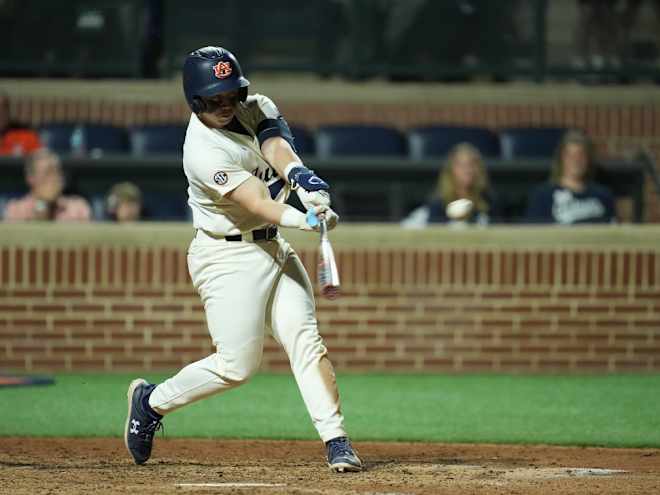 Monarchs feast on Auburn’s bullpen